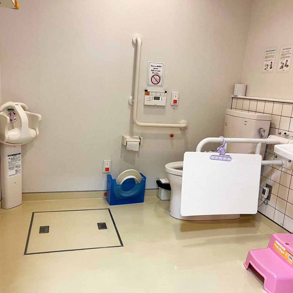 多目的トイレ