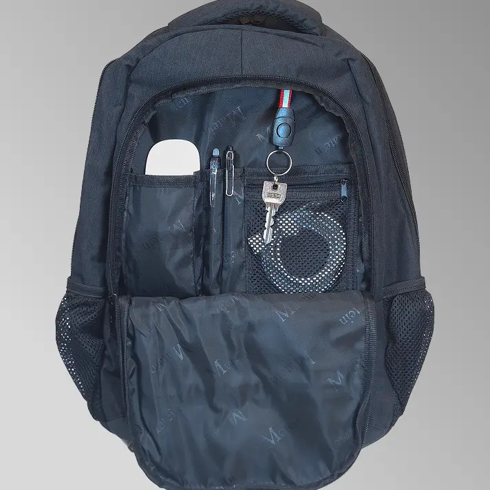 背面セキュリティポケット